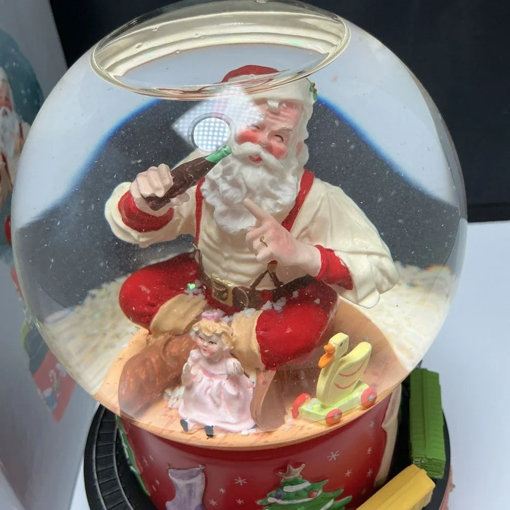 2001 Hallmark Coca-Cola Santa Musical Snow Globe Moving Train w/ Box Works Vtg
